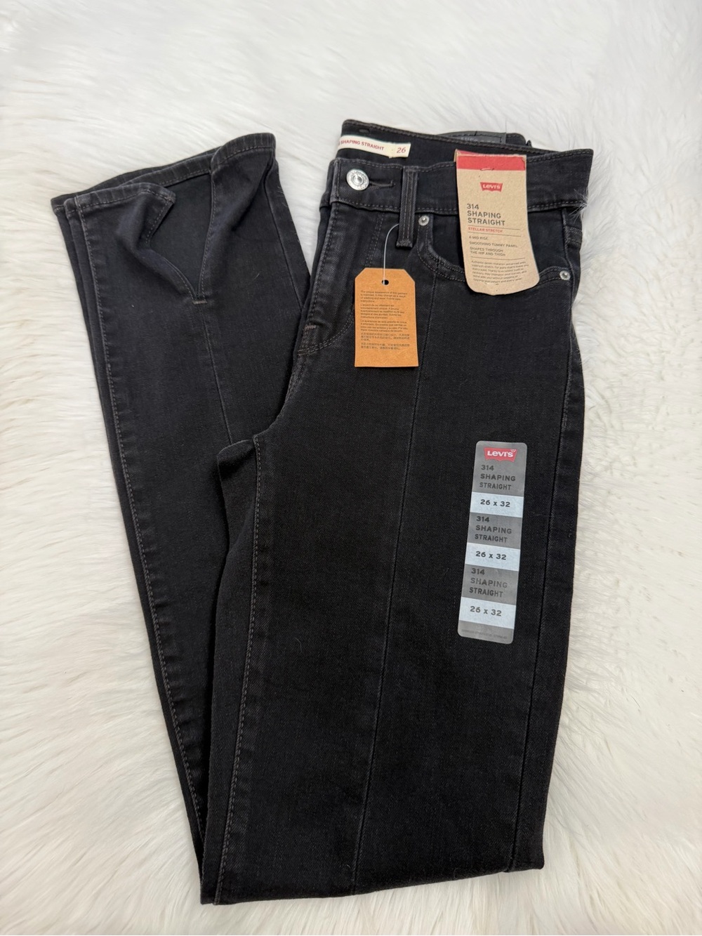 Levi's 314 Black Shaping Straight Jeans 26 x 32